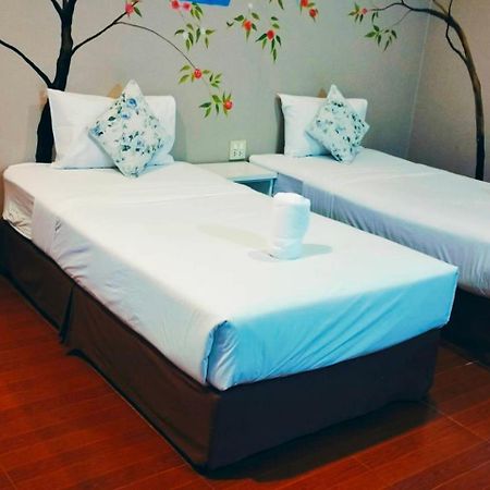 Color Ville Hotel Sha Certified Sakon Nakhon Zewnętrze zdjęcie