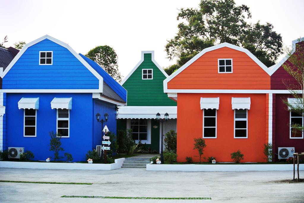 Color Ville Hotel Sha Certified Sakon Nakhon Zewnętrze zdjęcie