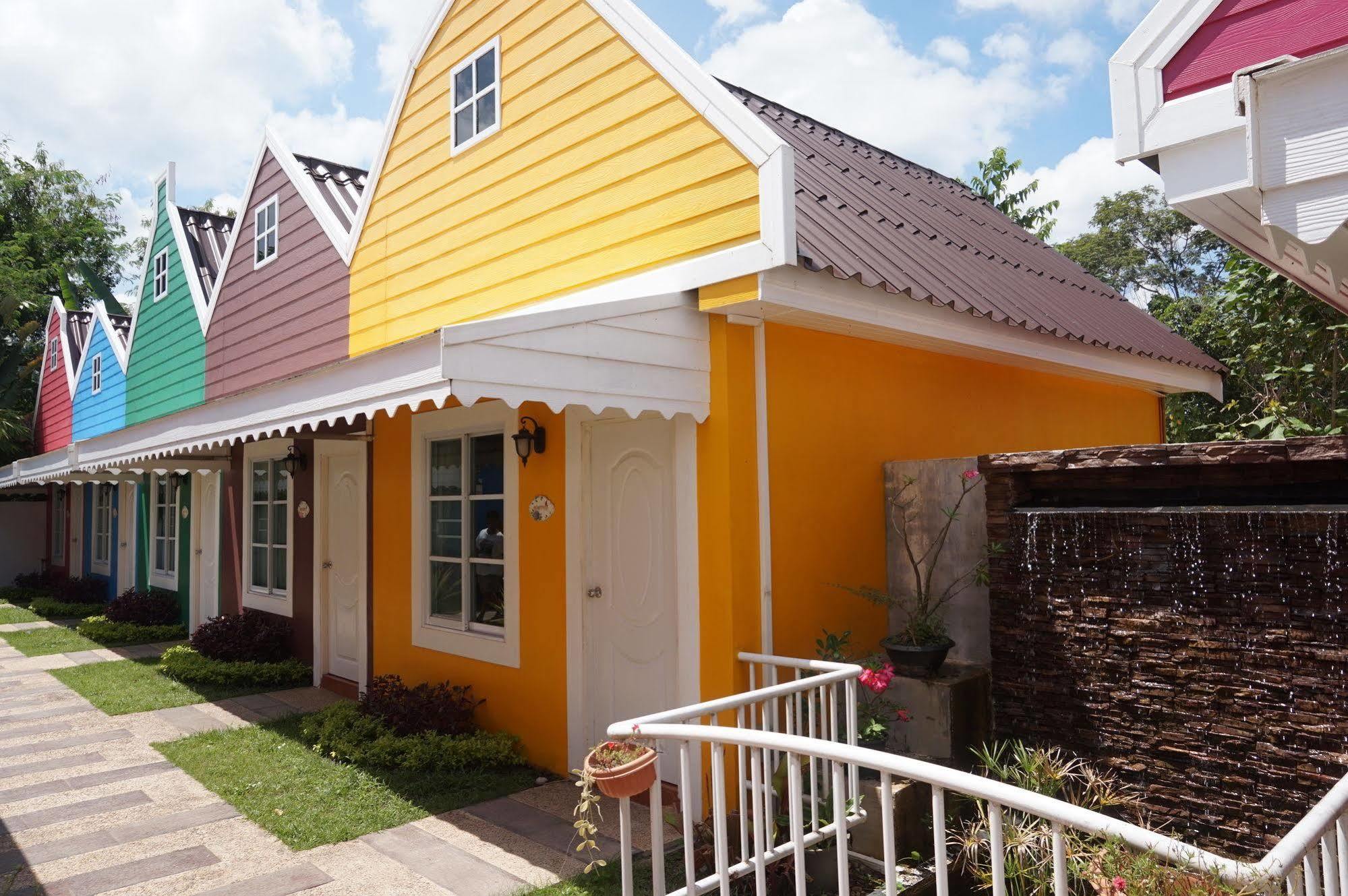 Color Ville Hotel Sha Certified Sakon Nakhon Zewnętrze zdjęcie