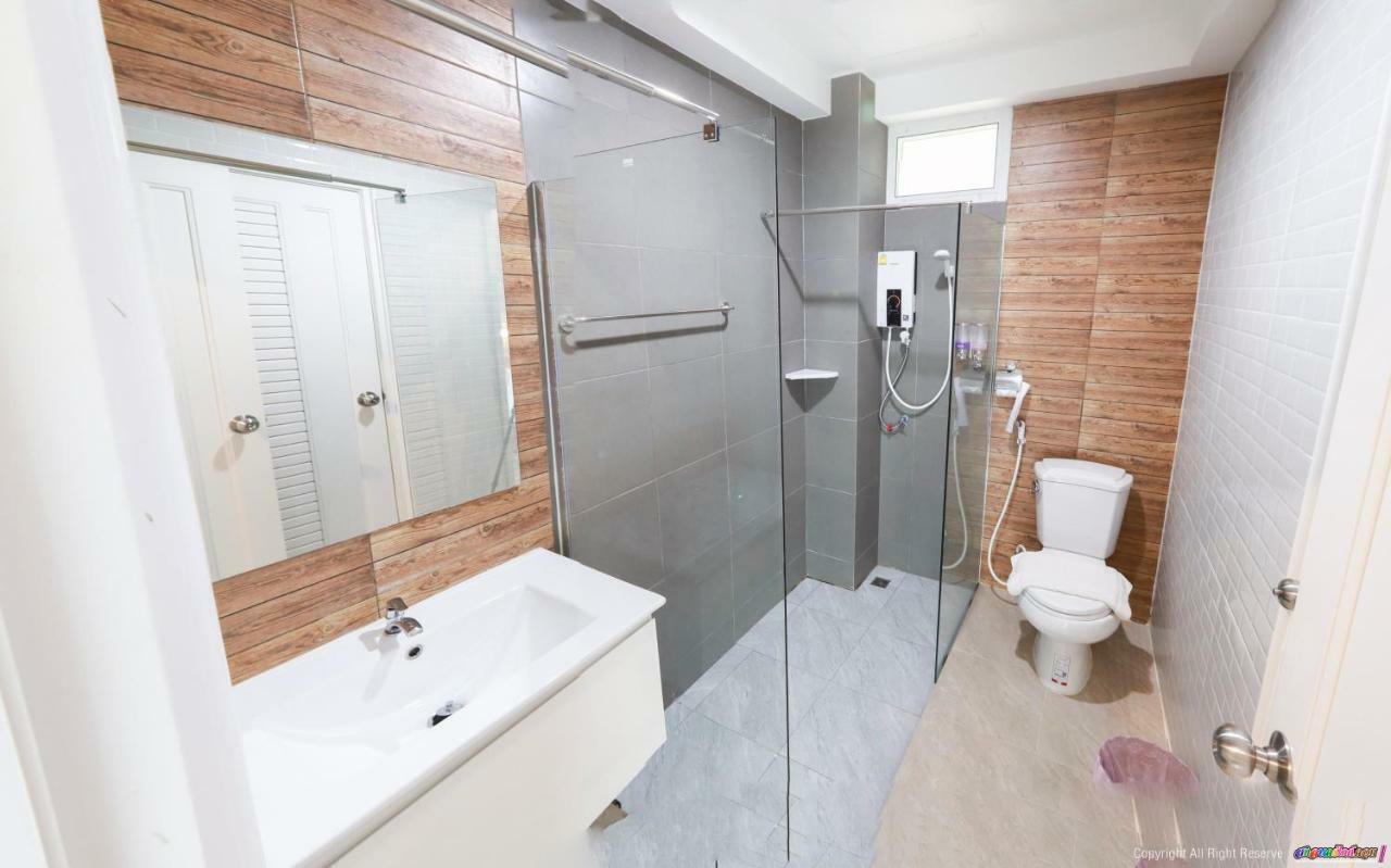 Color Ville Hotel Sha Certified Sakon Nakhon Zewnętrze zdjęcie